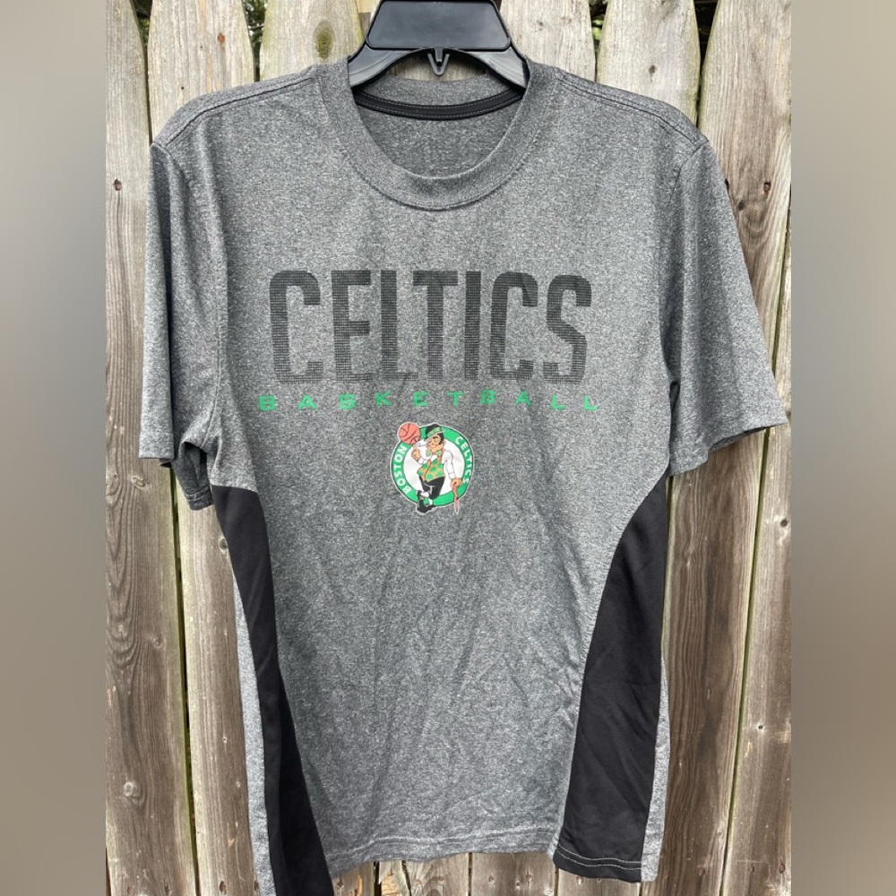 NBA Celtics t-shirt size small in excellent condition like new- never worn